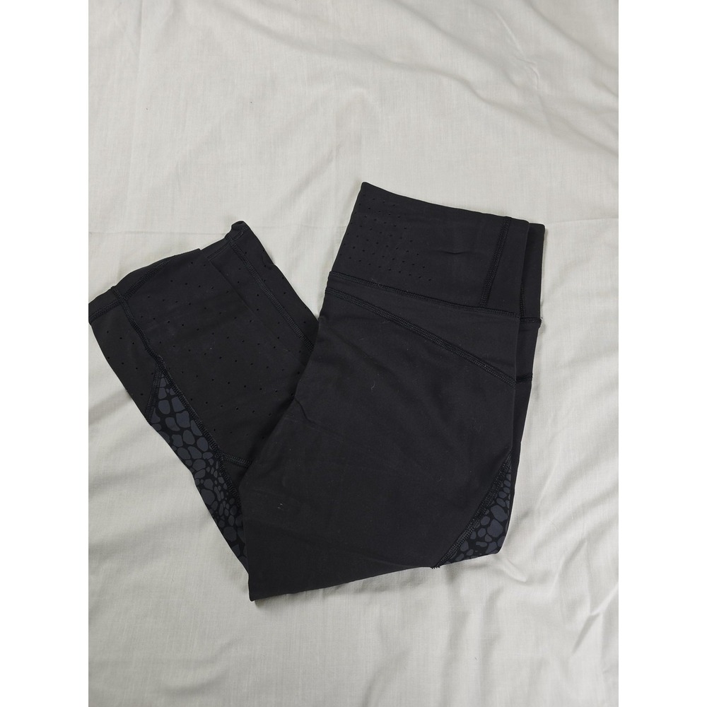 Athleta Leggings Womens Small Petite Black Animal Print Capri Ventilated Yoga